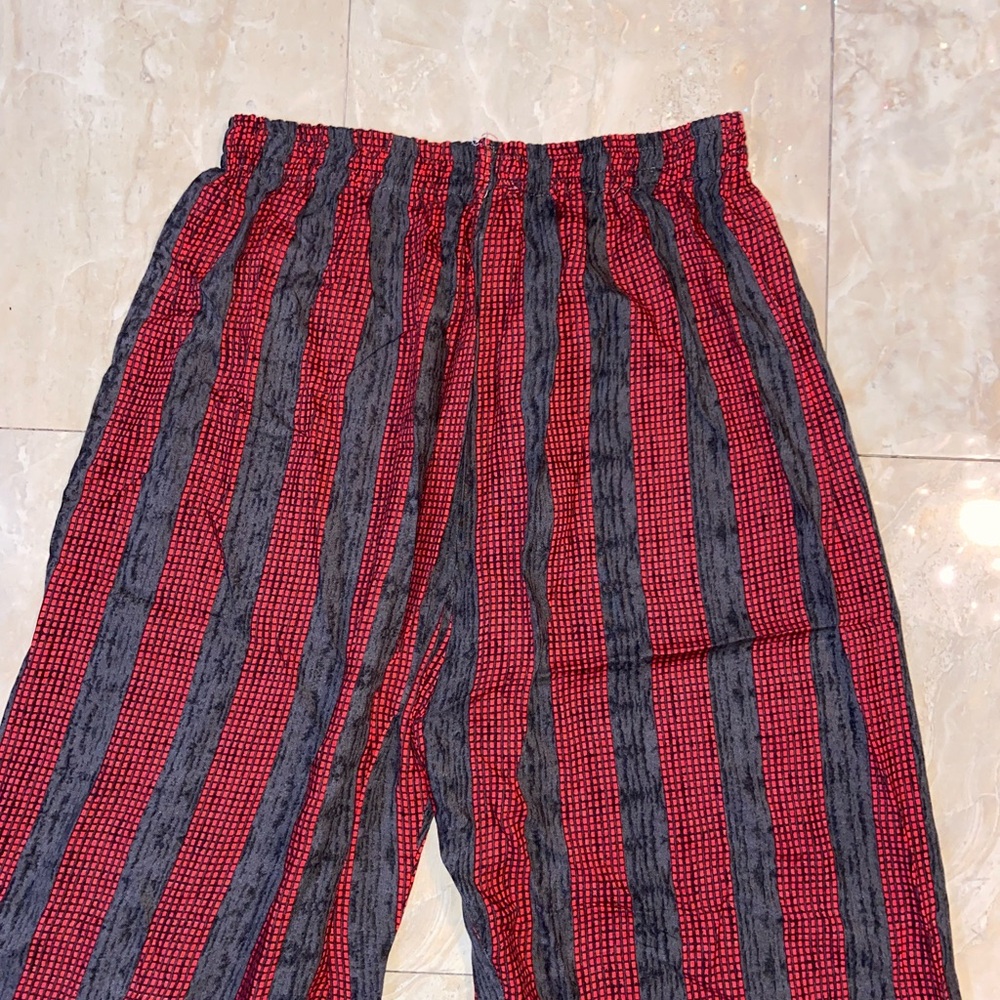 Red and Black Geometric Patterned 2 Piece Kurta Set Salwar Kameez Size M - Picture 7 of 8